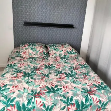 شقة Petite Maison Avec Cour